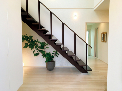 シンプルモダンなデザインと
快適な住環境を追究したスマートハウス。